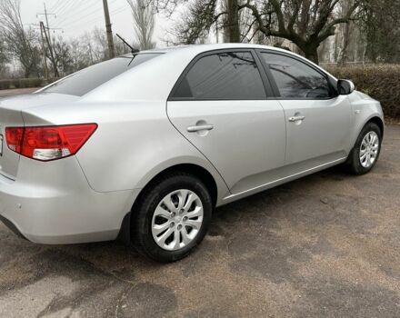 Серый Киа Черато, объемом двигателя 1.6 л и пробегом 99 тыс. км за 8400 $, фото 2 на Automoto.ua