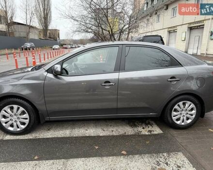 Серый Киа Черато, объемом двигателя 1.59 л и пробегом 141 тыс. км за 9600 $, фото 6 на Automoto.ua