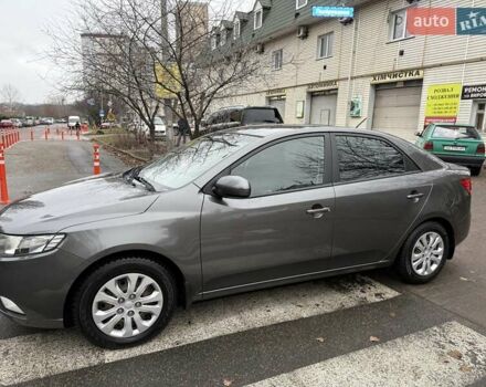 Серый Киа Черато, объемом двигателя 1.59 л и пробегом 141 тыс. км за 9600 $, фото 3 на Automoto.ua