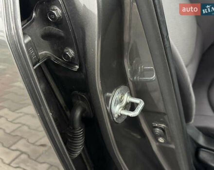 Серый Киа Черато, объемом двигателя 1.6 л и пробегом 141 тыс. км за 9800 $, фото 49 на Automoto.ua