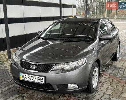 Серый Киа Черато, объемом двигателя 1.6 л и пробегом 141 тыс. км за 9800 $, фото 6 на Automoto.ua