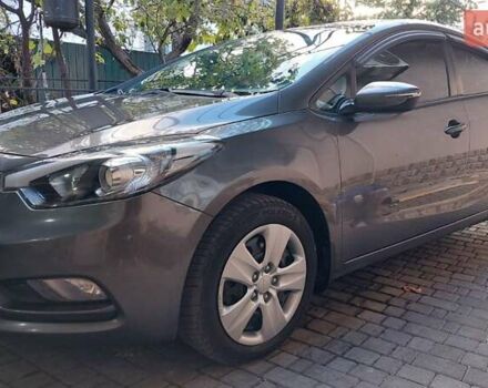 Серый Киа Черато, объемом двигателя 1.59 л и пробегом 170 тыс. км за 8900 $, фото 2 на Automoto.ua