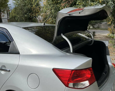 Киа Черато 2012 в Каменское - Днепродзержинск на Automoto.ua Серый Киа Черато, объемом двигателя 2 л и пробегом 172 тыс. км за 7500 $, фото 19 на Automoto.ua