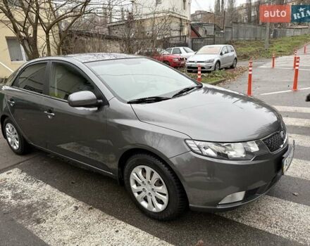 Серый Киа Черато, объемом двигателя 1.59 л и пробегом 141 тыс. км за 9600 $, фото 7 на Automoto.ua