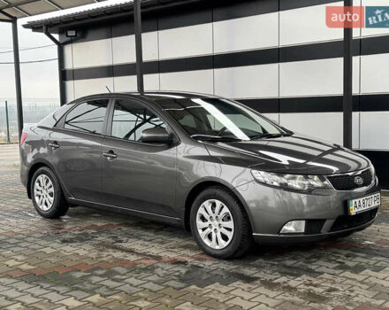 Серый Киа Черато, объемом двигателя 1.6 л и пробегом 141 тыс. км за 9800 $, фото 81 на Automoto.ua