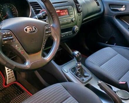 Серый Киа Черато, объемом двигателя 1.59 л и пробегом 170 тыс. км за 8900 $, фото 6 на Automoto.ua