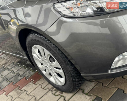 Серый Киа Черато, объемом двигателя 1.6 л и пробегом 141 тыс. км за 9800 $, фото 15 на Automoto.ua