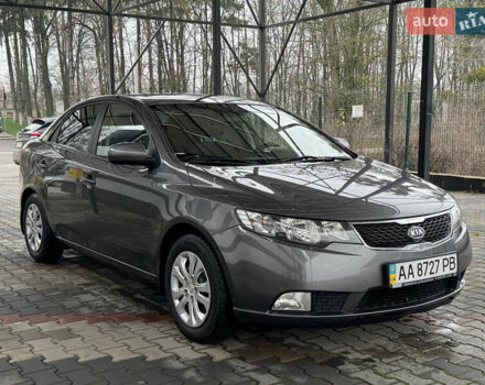 Серый Киа Черато, объемом двигателя 1.6 л и пробегом 141 тыс. км за 9800 $, фото 11 на Automoto.ua