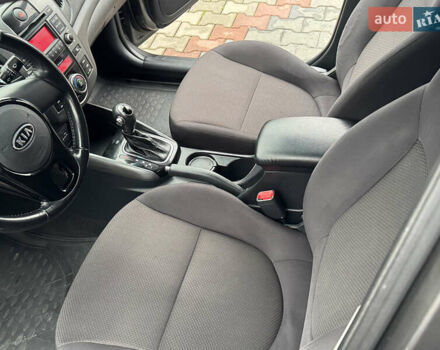 Серый Киа Черато, объемом двигателя 1.6 л и пробегом 141 тыс. км за 9800 $, фото 35 на Automoto.ua