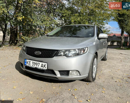 Киа Черато 2012 в Каменское - Днепродзержинск на Automoto.ua Серый Киа Черато, объемом двигателя 2 л и пробегом 172 тыс. км за 7500 $, фото 23 на Automoto.ua