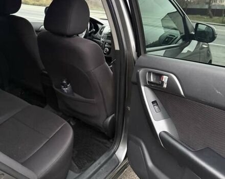 Серый Киа Черато, объемом двигателя 1.59 л и пробегом 141 тыс. км за 9600 $, фото 18 на Automoto.ua