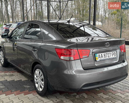 Серый Киа Черато, объемом двигателя 1.6 л и пробегом 141 тыс. км за 9800 $, фото 79 на Automoto.ua