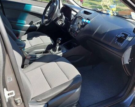 Серый Киа Черато, объемом двигателя 1.59 л и пробегом 182 тыс. км за 8000 $, фото 7 на Automoto.ua