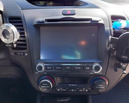 Серый Киа Черато, объемом двигателя 1.59 л и пробегом 182 тыс. км за 8000 $, фото 11 на Automoto.ua