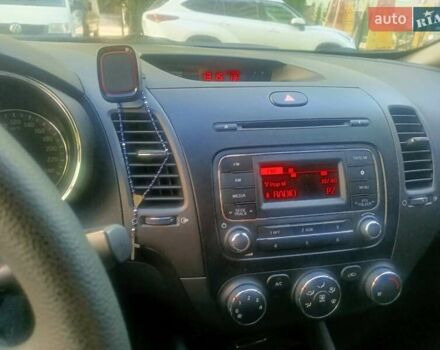 Киа Черато 2014 в Киеве на Automoto.ua Серый Киа Черато, объемом двигателя 1.6 л и пробегом 57 тыс. км за 9500 $, фото 5 на Automoto.ua