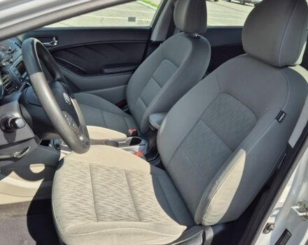 Серый Киа Черато, объемом двигателя 1.8 л и пробегом 215 тыс. км за 9100 $, фото 4 на Automoto.ua