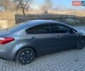 Серый Киа Черато, объемом двигателя 1.59 л и пробегом 160 тыс. км за 8000 $, фото 1 на Automoto.ua