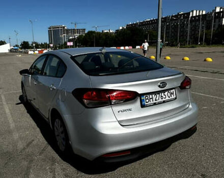 Сірий Кіа Черато, об'ємом двигуна 2 л та пробігом 166 тис. км за 9950 $, фото 5 на Automoto.ua