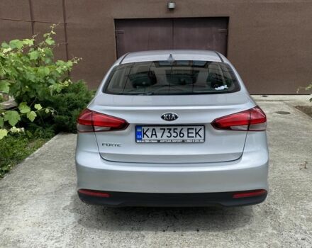 Серый Киа Черато, объемом двигателя 2 л и пробегом 110 тыс. км за 10800 $, фото 5 на Automoto.ua