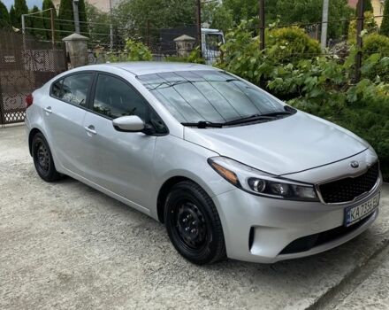 Серый Киа Черато, объемом двигателя 2 л и пробегом 110 тыс. км за 10800 $, фото 1 на Automoto.ua