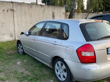 Киа Черато 2005 в Чернигове на Automoto.ua Серый Киа Черато, объемом двигателя 1.6 л и пробегом 180 тыс. км за 1212 $, фото 1 на Automoto.ua