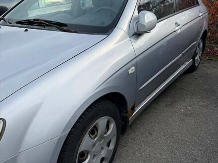 Серый Киа Черато, объемом двигателя 1.6 л и пробегом 178 тыс. км за 2900 $, фото 1 на Automoto.ua