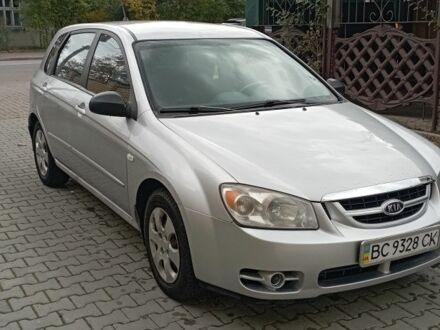 Киа Черато 2006 в Миколаїв на Automoto.ua Серый Киа Черато, объемом двигателя 1.6 л и пробегом 250 тыс. км за 2750 $, фото 1 на Automoto.ua