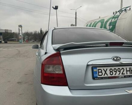 Сірий Кіа Черато, об'ємом двигуна 1.98 л та пробігом 200 тис. км за 3150 $, фото 1 на Automoto.ua