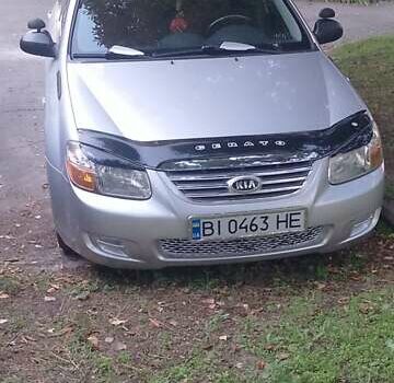 Серый Киа Черато, объемом двигателя 1.59 л и пробегом 180 тыс. км за 3950 $, фото 1 на Automoto.ua