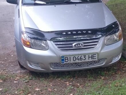 Серый Киа Черато, объемом двигателя 1.6 л и пробегом 180 тыс. км за 3950 $, фото 1 на Automoto.ua