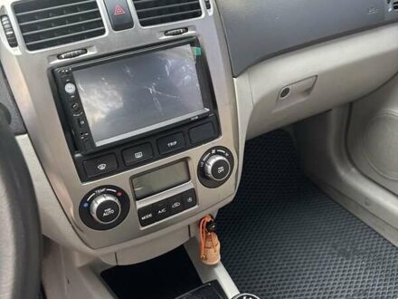 Серый Киа Черато, объемом двигателя 1.6 л и пробегом 320 тыс. км за 4300 $, фото 1 на Automoto.ua