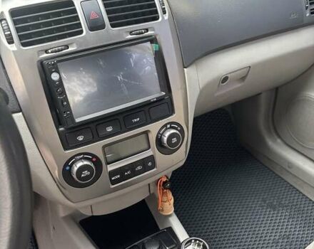 Серый Киа Черато, объемом двигателя 1.6 л и пробегом 320 тыс. км за 4300 $, фото 1 на Automoto.ua