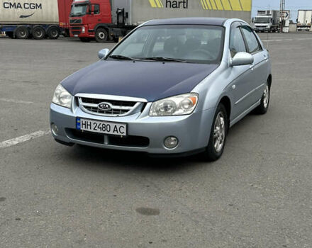 Серый Киа Черато, объемом двигателя 2 л и пробегом 430 тыс. км за 3900 $, фото 1 на Automoto.ua