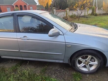 Кіа Черато 2007 у Кропивницькому (Кіровограді) на Automoto.ua Сірий Кіа Черато, об'ємом двигуна 2 л та пробігом 220 тис. км за 4000 $, фото 1 на Automoto.ua