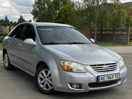 Киа Черато 2007 в Днепре (Днепропетровске) на Automoto.ua Серый Киа Черато, объемом двигателя 1.6 л и пробегом 254 тыс. км за 4750 $, фото 1 на Automoto.ua