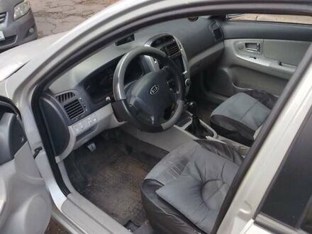 Киа Черато 2007 в Кривом Роге на Automoto.ua Серый Киа Черато, объемом двигателя 1.6 л и пробегом 240 тыс. км за 4300 $, фото 1 на Automoto.ua