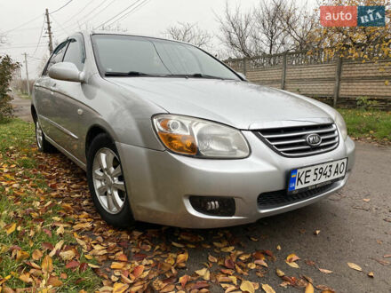 Серый Киа Черато, объемом двигателя 1.6 л и пробегом 294 тыс. км за 4250 $, фото 1 на Automoto.ua