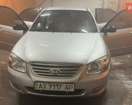 Серый Киа Черато, объемом двигателя 1.6 л и пробегом 274 тыс. км за 3500 $, фото 1 на Automoto.ua