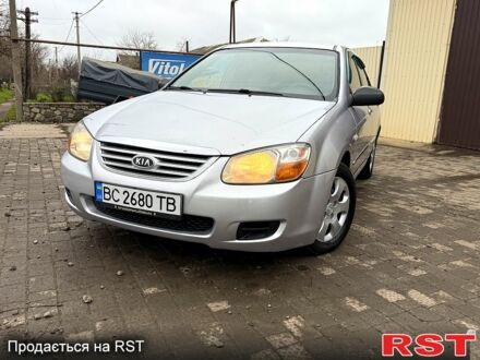 Серый Киа Черато, объемом двигателя 1.6 л и пробегом 250 тыс. км за 4200 $, фото 1 на Automoto.ua
