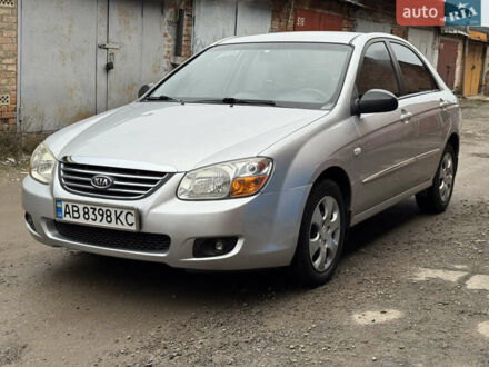 Серый Киа Черато, объемом двигателя 1.6 л и пробегом 180 тыс. км за 4750 $, фото 1 на Automoto.ua