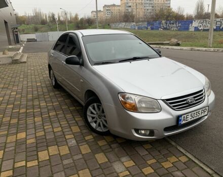 Серый Киа Черато, объемом двигателя 1.6 л и пробегом 180 тыс. км за 4800 $, фото 1 на Automoto.ua