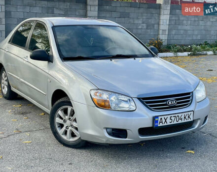 Серый Киа Черато, объемом двигателя 1.6 л и пробегом 214 тыс. км за 4500 $, фото 1 на Automoto.ua