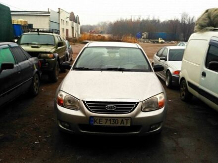 Серый Киа Черато, объемом двигателя 1.6 л и пробегом 290 тыс. км за 3700 $, фото 1 на Automoto.ua