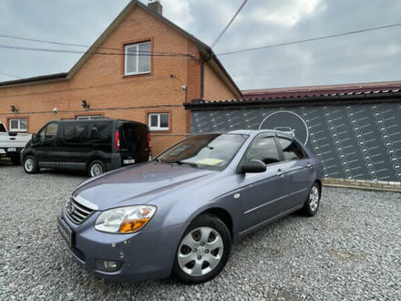 Серый Киа Черато, объемом двигателя 1.59 л и пробегом 144 тыс. км за 4700 $, фото 1 на Automoto.ua