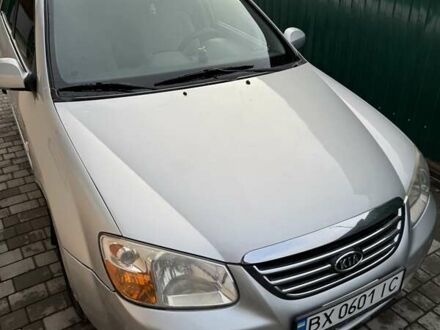 Серый Киа Черато, объемом двигателя 1.6 л и пробегом 181 тыс. км за 4200 $, фото 1 на Automoto.ua