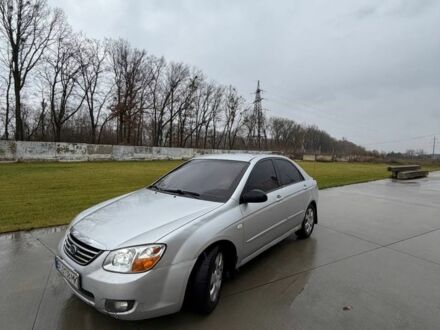 Сірий Кіа Черато, об'ємом двигуна 1.6 л та пробігом 333 тис. км за 3790 $, фото 1 на Automoto.ua