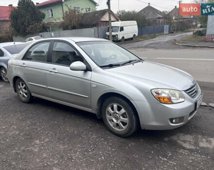 Серый Киа Черато, объемом двигателя 2 л и пробегом 160 тыс. км за 4500 $, фото 1 на Automoto.ua