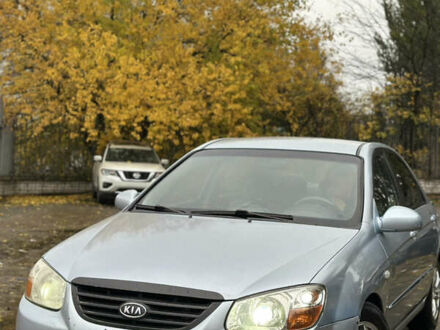 Кіа Черато 2008 у Дніпро (Дніпропетровську) на Automoto.ua Сірий Кіа Черато, об'ємом двигуна 1.58 л та пробігом 495 тис. км за 3900 $, фото 1 на Automoto.ua