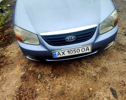 Серый Киа Черато, объемом двигателя 1.6 л и пробегом 200 тыс. км за 3900 $, фото 1 на Automoto.ua