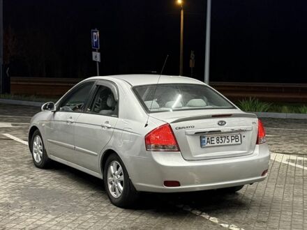 Серый Киа Черато, объемом двигателя 2 л и пробегом 234 тыс. км за 4800 $, фото 1 на Automoto.ua